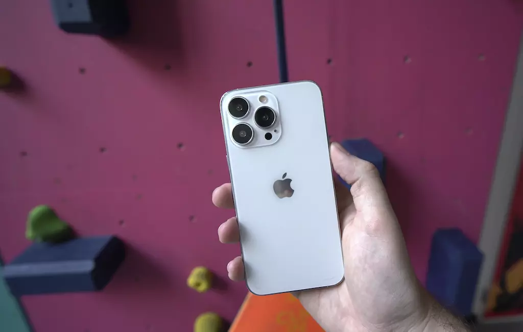 iphone-13-pro-drop-test